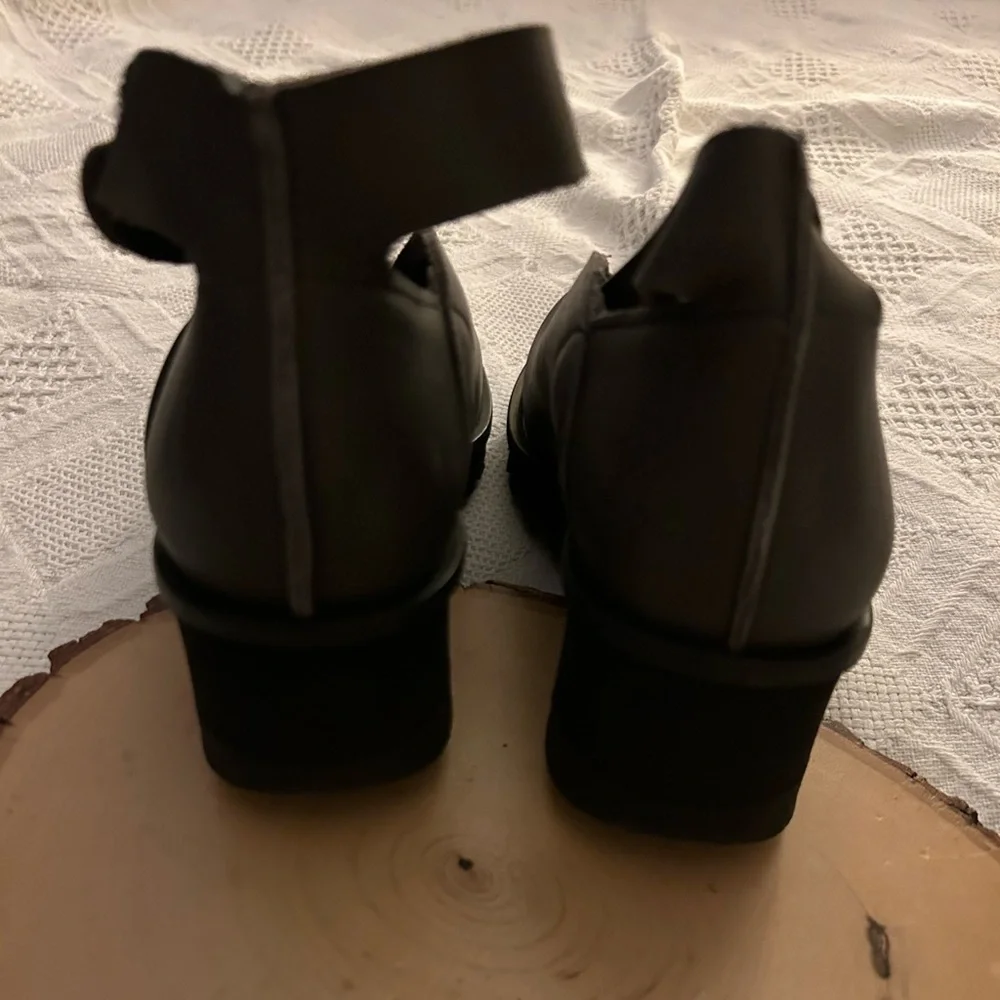 LOINTS of HOLLAND Selena Gray Leather Ankle Strap Wedge Heel Shoes Sz 38